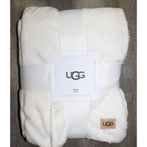 NWT UGG REVERSIBLE VELVET PLUSH SHERPA LINED THROW SNOW WHITE 50‎ X 70